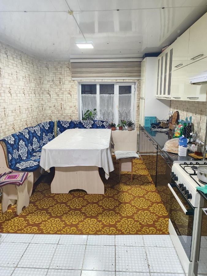 Guest House Sanat Naryn Exteriör bild